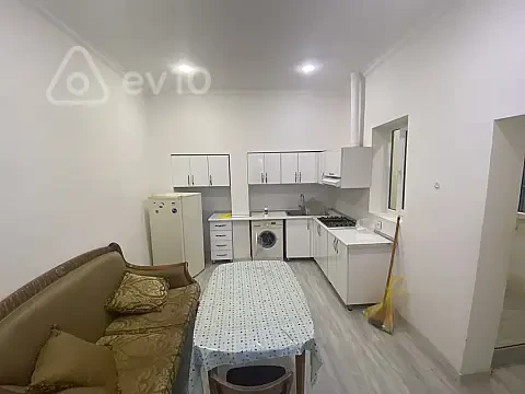 Kirayə verilir 2 otaqlı köhnə tikili 35 m² — Bakı, Səbail 2 otaq 35.00 m²