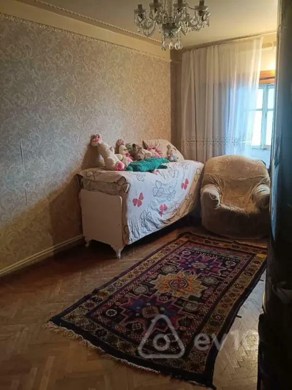 Satılır 3 otaqlı köhnə tikili 85 m²
