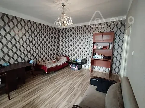 Kirayə verilir 2 otaqlı köhnə tikili 12 m² — Bakı, Yasamal 2 otaq 12.00 m²