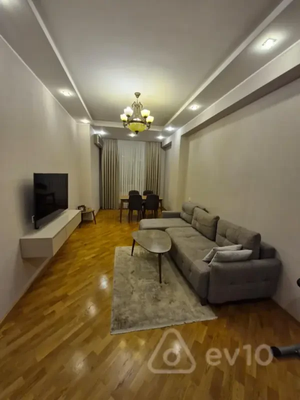 Kirayə verilir 2 otaqlı yeni tikili 90 m²