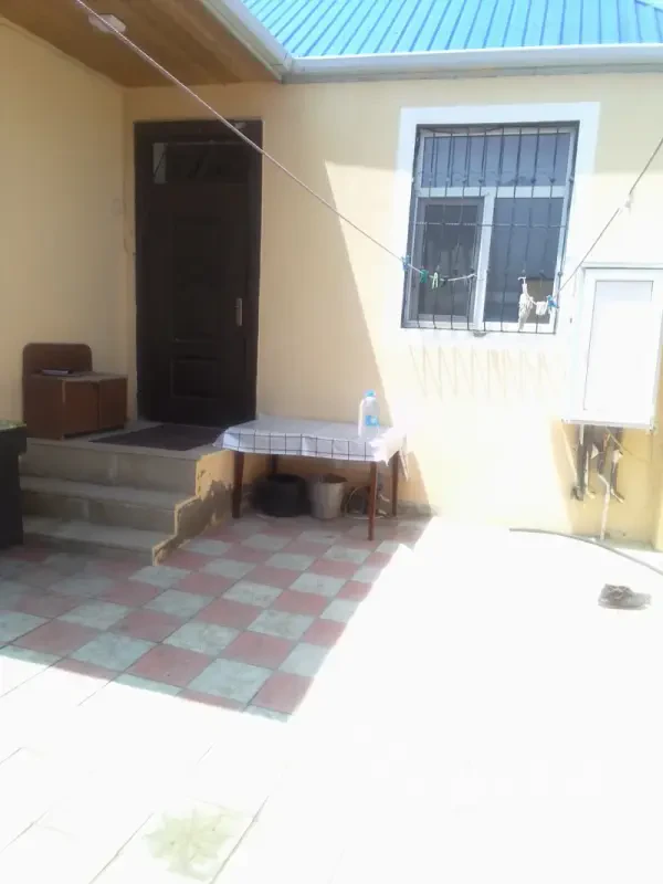 Satılır 2 otaqlı həyət evi 38 m²