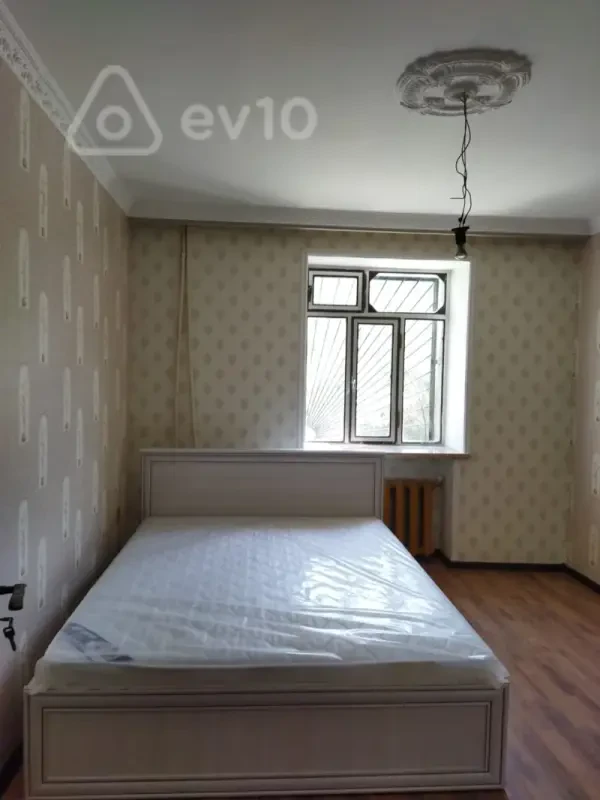 Kirayə verilir 2 otaqlı köhnə tikili 40 m²