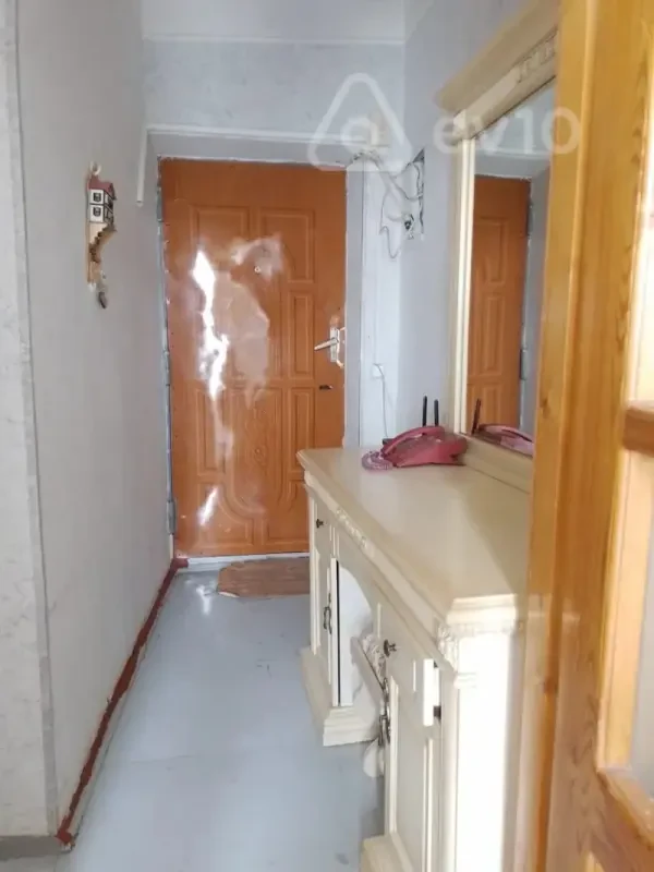 Satılır 2 otaqlı köhnə tikili 38 m²