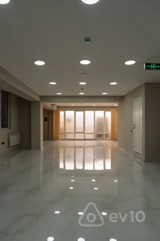 Kirayə verilir 6 otaqlı ofis 300 m²