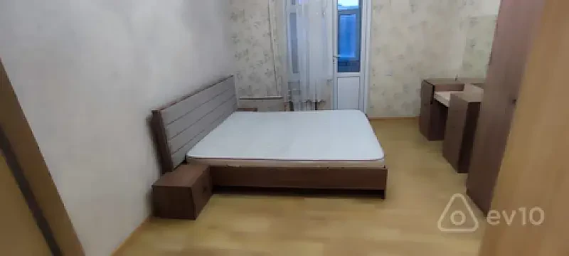 Kirayə verilir 3 otaqlı köhnə tikili 65 m² — Bakı, Nizami 3 otaq 65.00 m²