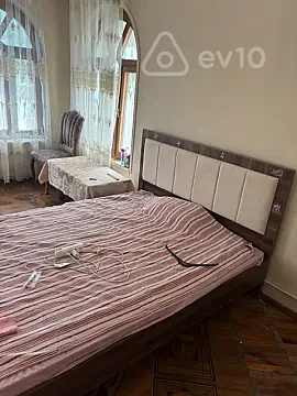 Kirayə verilir 3 otaqlı köhnə tikili 120 m² — Bakı, Yasamal 3 otaq 120.00 m²