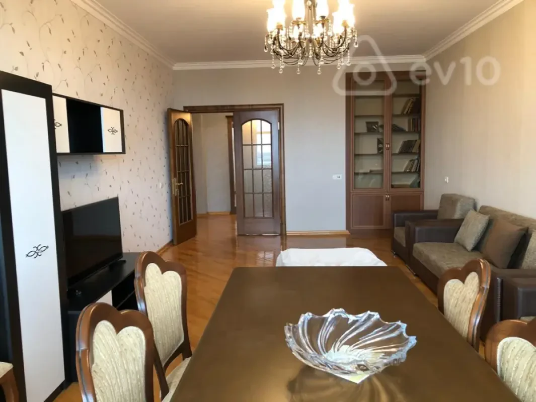 Kirayə verilir 2 otaqlı yeni tikili 100 m²