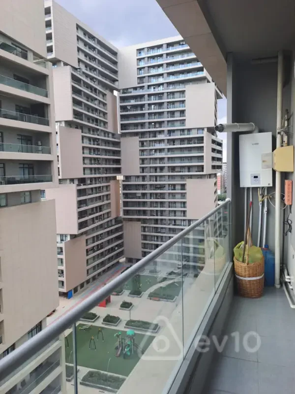 Kirayə verilir 2 otaqlı yeni tikili 102 m²