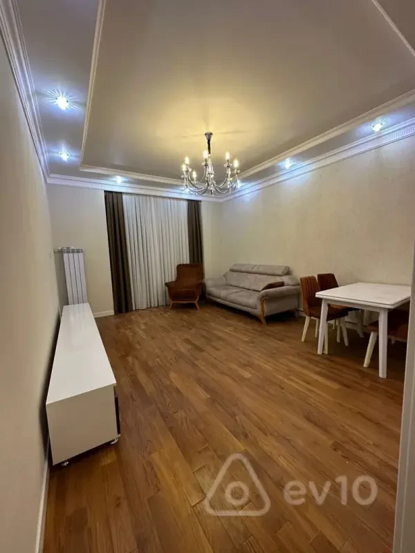 Kirayə verilir 2 otaqlı yeni tikili 66 m²