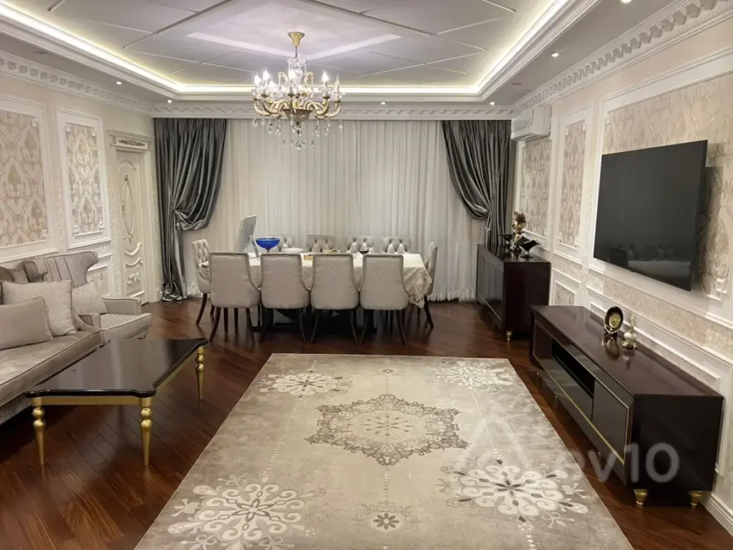 Kirayə verilir 4 otaqlı yeni tikili 155 m²