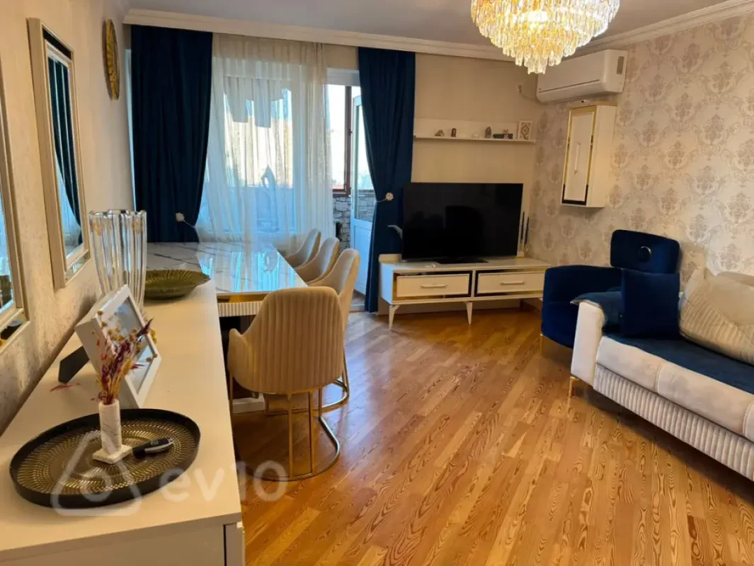 Satılır 3 otaqlı köhnə tikili 75 m²