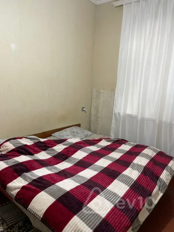 Kirayə verilir 2 otaqlı köhnə tikili 41 m²