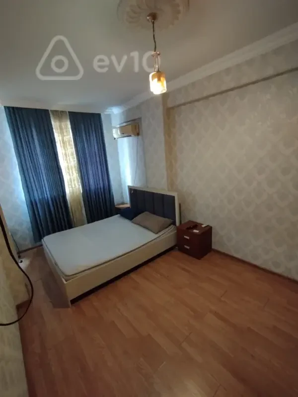 Kirayə verilir 1 otaqlı yeni tikili 38 m²