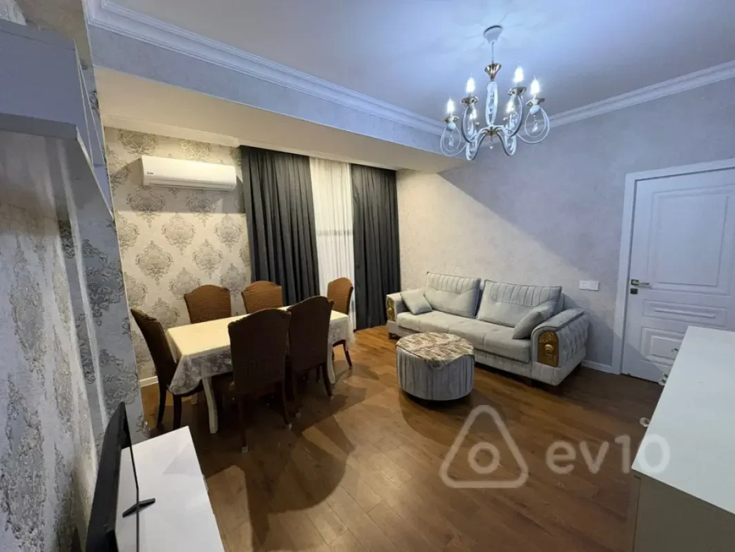 Kirayə verilir 3 otaqlı yeni tikili 80 m²