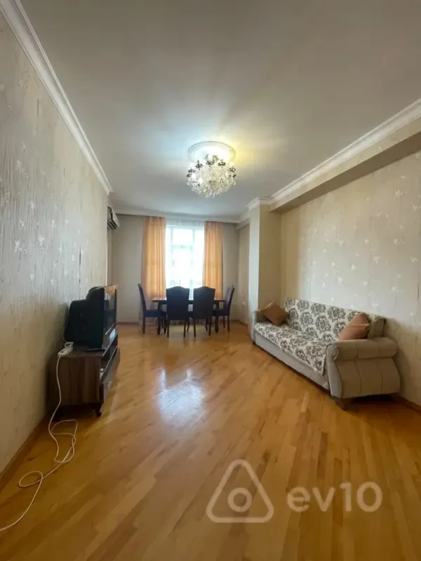 Kirayə verilir 3 otaqlı yeni tikili 90 m²