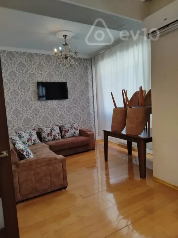 Kirayə verilir 2 otaqlı yeni tikili 60 m²