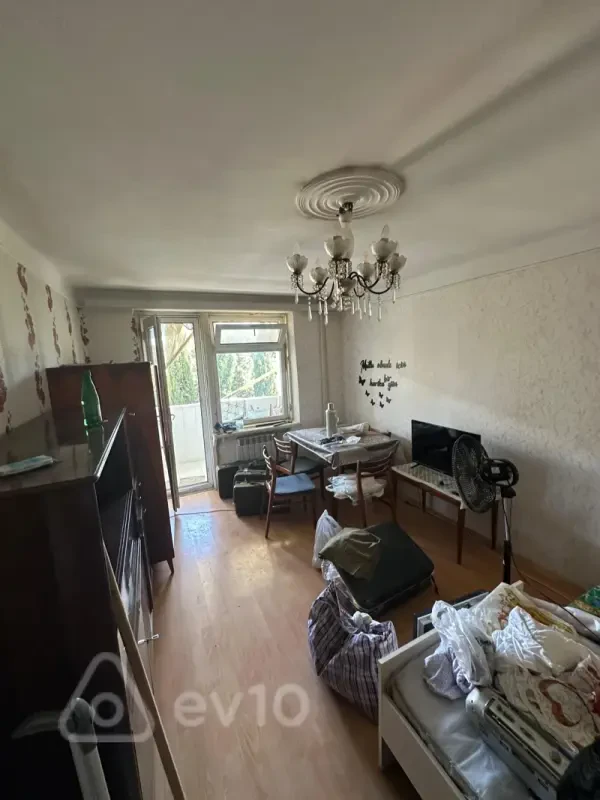 Kirayə verilir 1 otaqlı köhnə tikili 35 m²