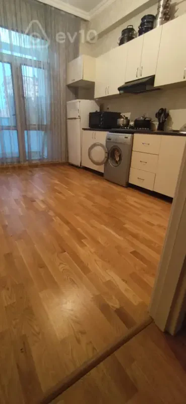 Kirayə verilir 2 otaqlı yeni tikili 89 m²