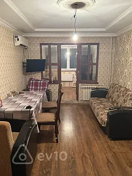 Kirayə verilir 3 otaqlı köhnə tikili 75 m² — Bakı, Nizami 3 otaq 75.00 m²
