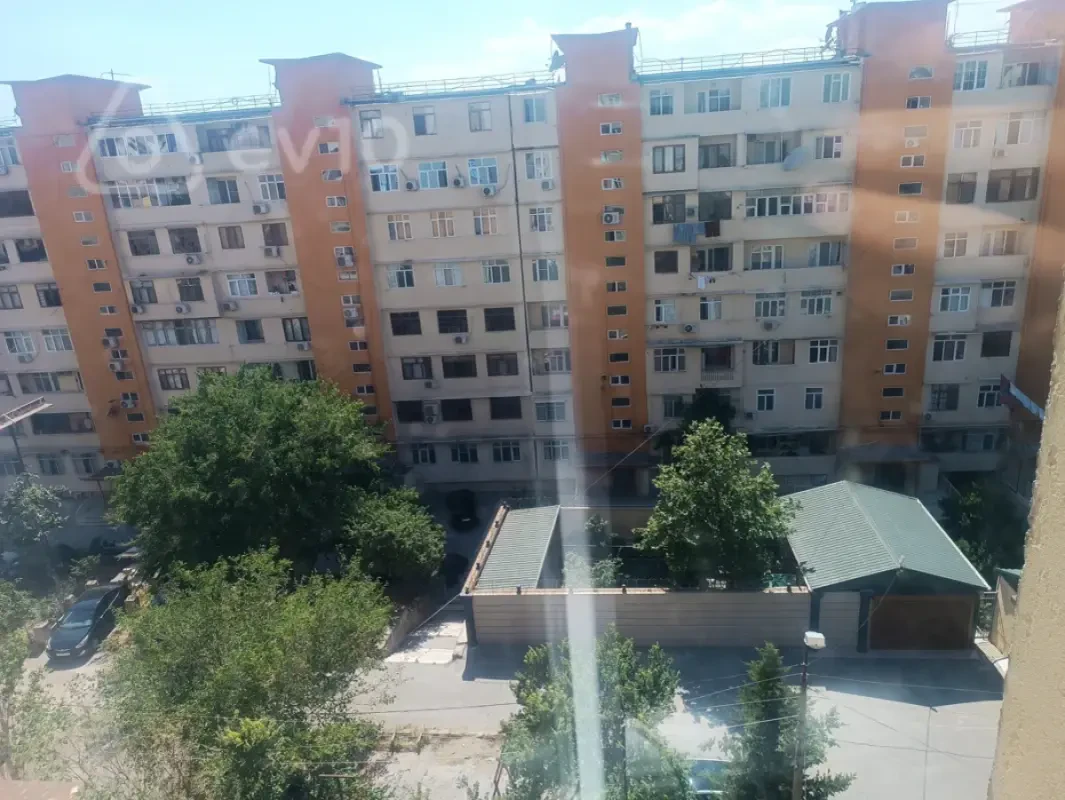 Kirayə verilir 3 otaqlı köhnə tikili 85 m²