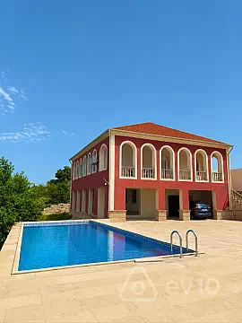 Kirayə verilir 4 otaqlı həyət evi 250 m² — Bakı, Abşeron 4 otaq 250.00 m²