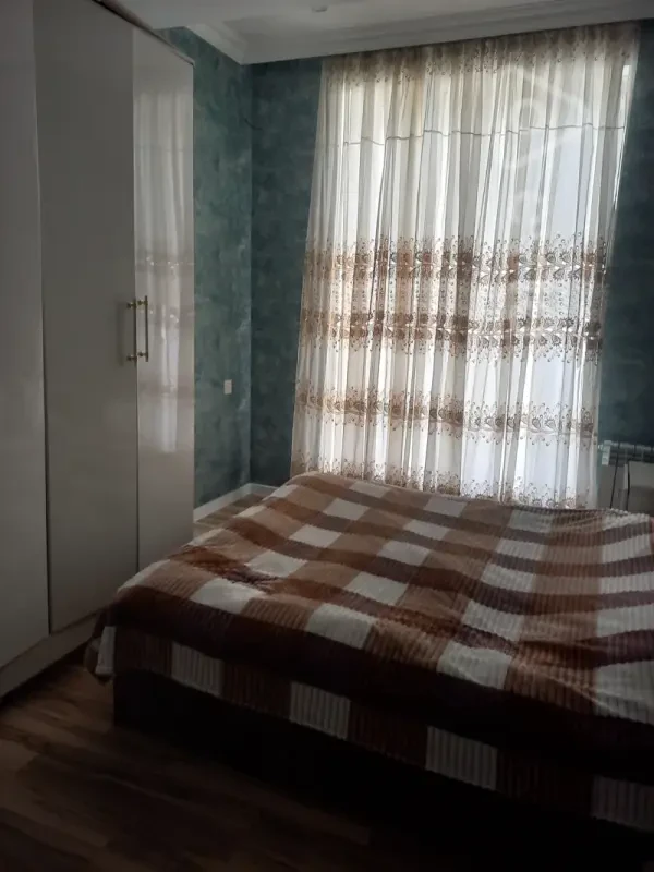 Kirayə verilir 3 otaqlı yeni tikili 90 m²