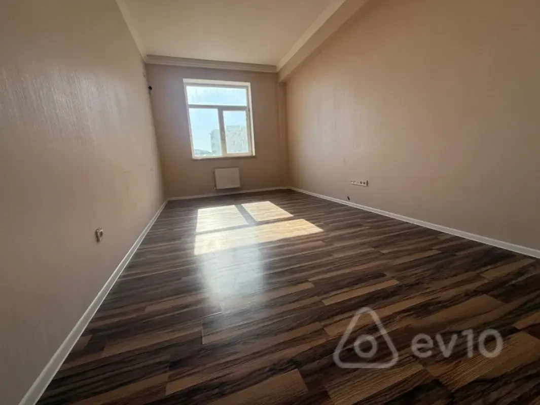 Kirayə verilir 3 otaqlı yeni tikili 100 m²