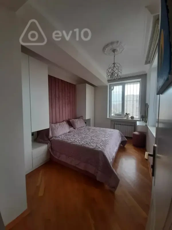 Satılır 3 otaqlı yeni tikili 70 m²