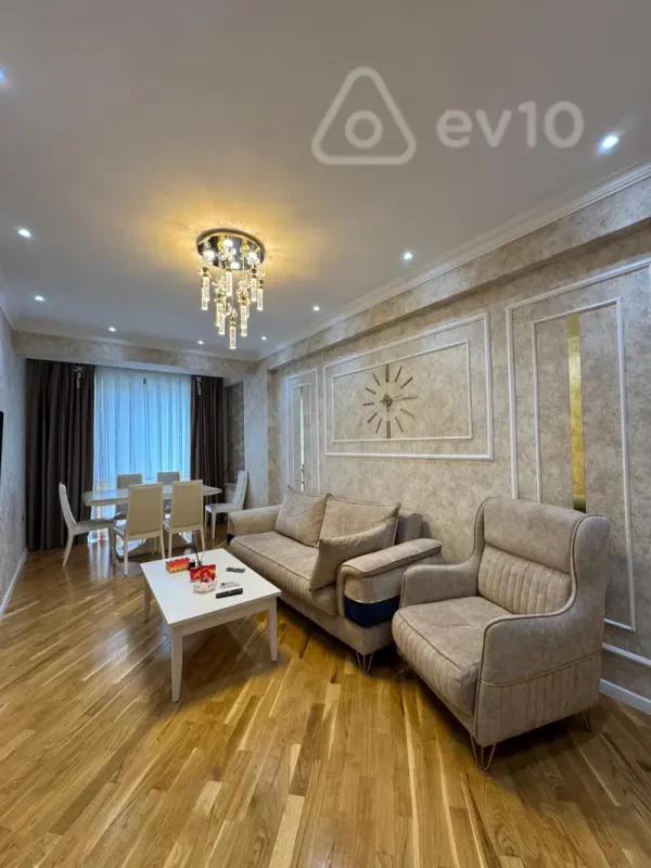 Satılır 3 otaqlı yeni tikili 90 m²