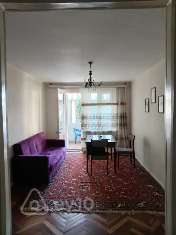 Kirayə verilir 3 otaqlı köhnə tikili 70 m²