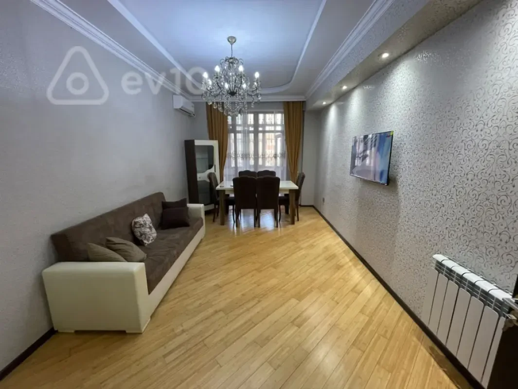 Kirayə verilir 2 otaqlı yeni tikili 70 m²