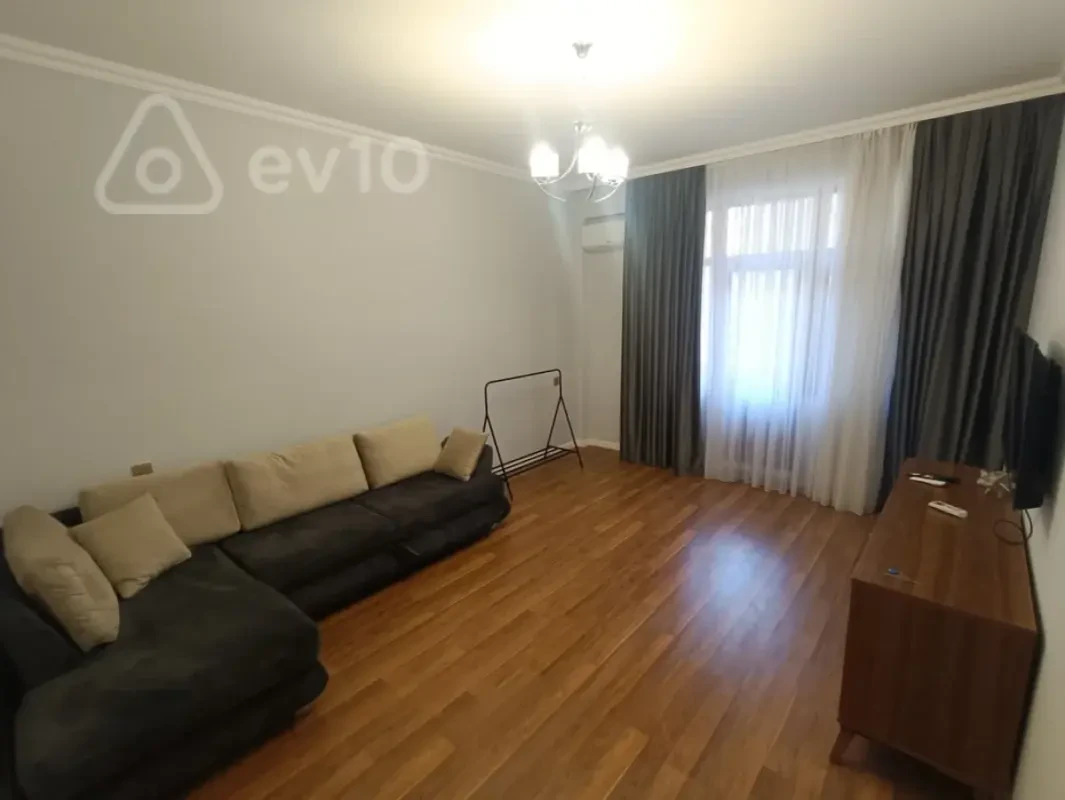 Kirayə verilir 2 otaqlı yeni tikili 70 m²