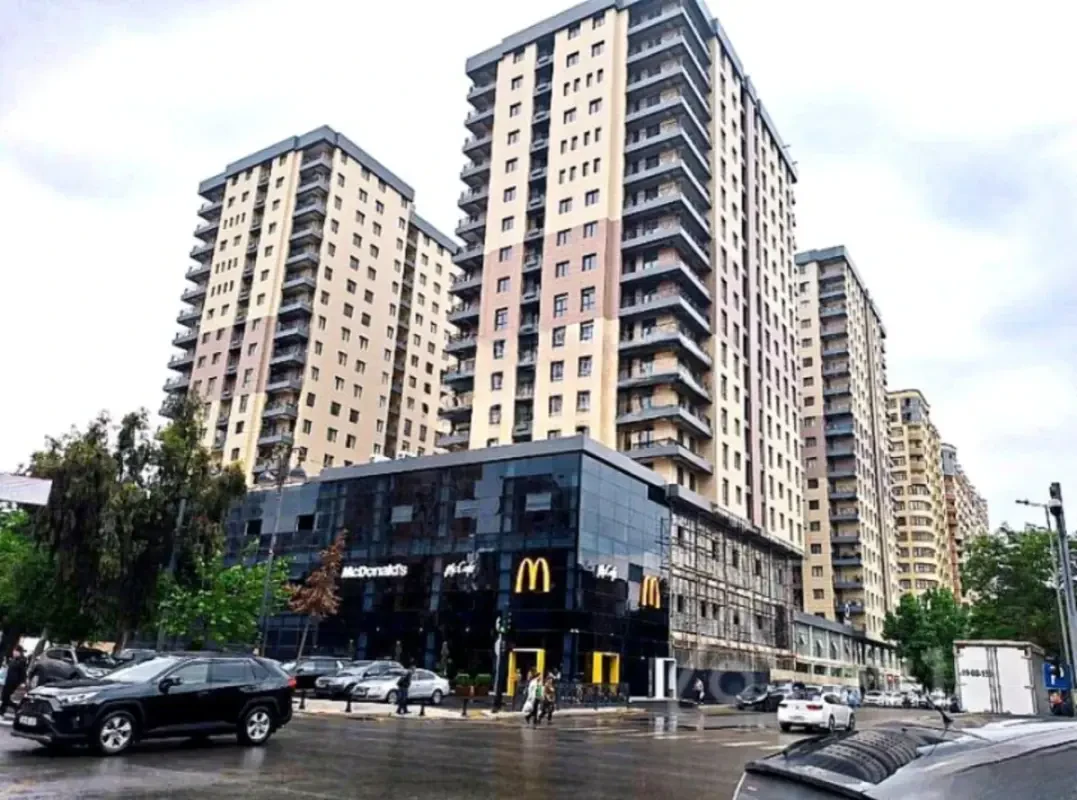 Satılır 4 otaqlı yeni tikili 192 m²