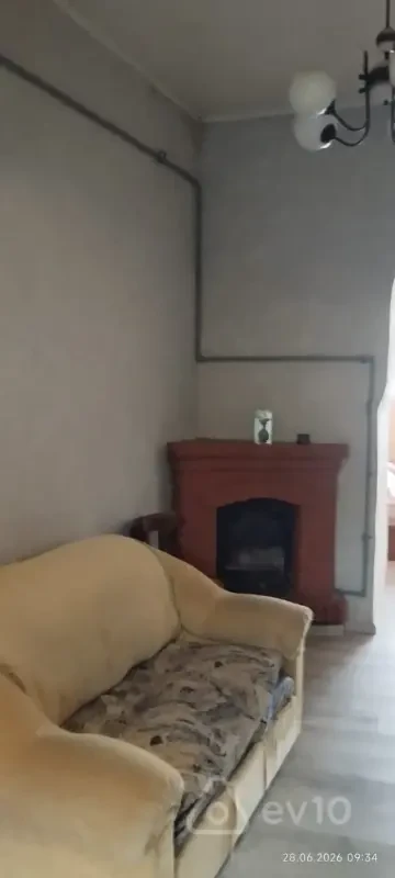 Kirayə verilir 2 otaqlı köhnə tikili 40 m²