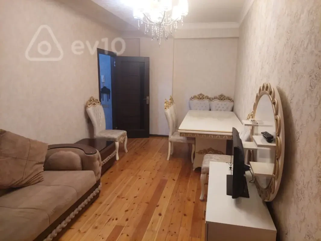 Kirayə verilir 2 otaqlı yeni tikili 60 m²