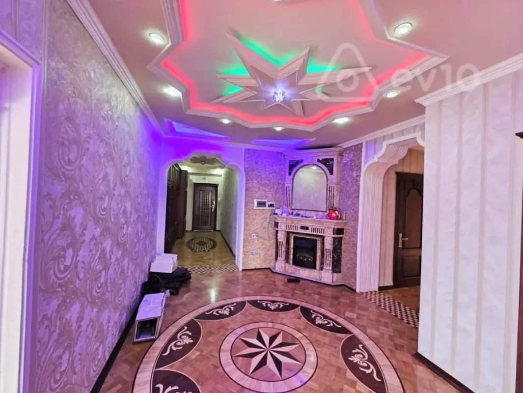 Satılır 3 otaqlı yeni tikili 127 m²