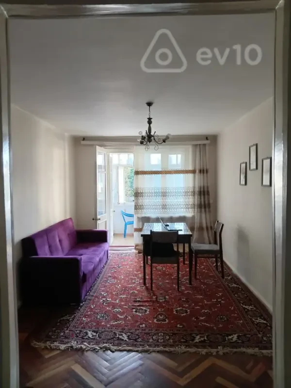 Kirayə verilir 3 otaqlı köhnə tikili 75 m²