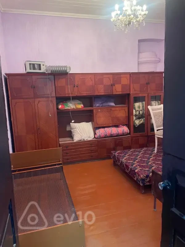 Kirayə verilir 2 otaqlı həyət evi 42 m²