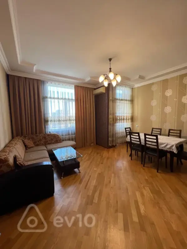 Kirayə verilir 3 otaqlı yeni tikili 100 m²