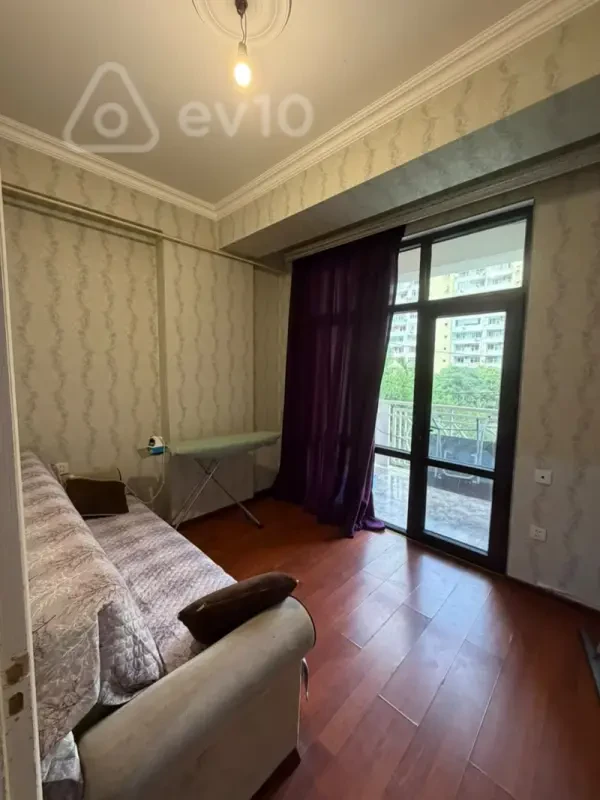 Kirayə verilir 2 otaqlı yeni tikili 60 m²