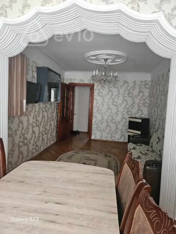 Kirayə verilir 2 otaqlı köhnə tikili 60 m²