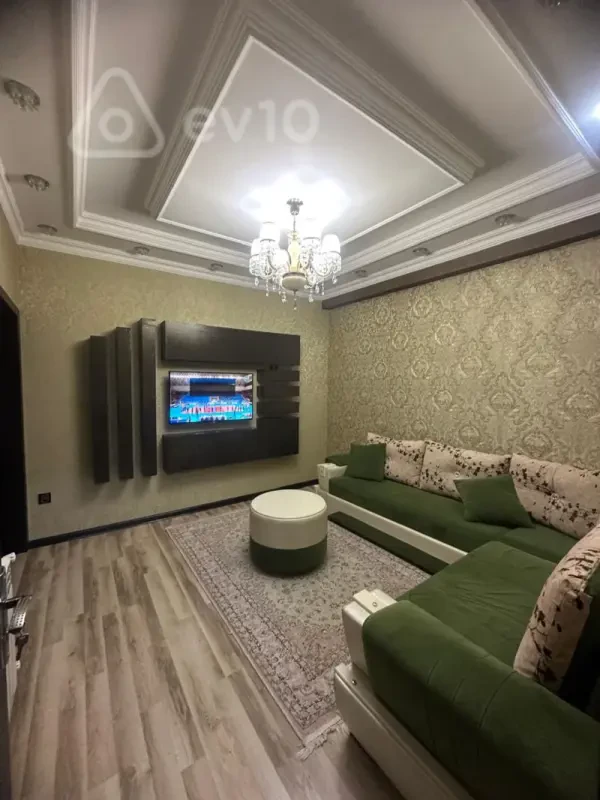 Kirayə verilir 3 otaqlı yeni tikili 75 m²