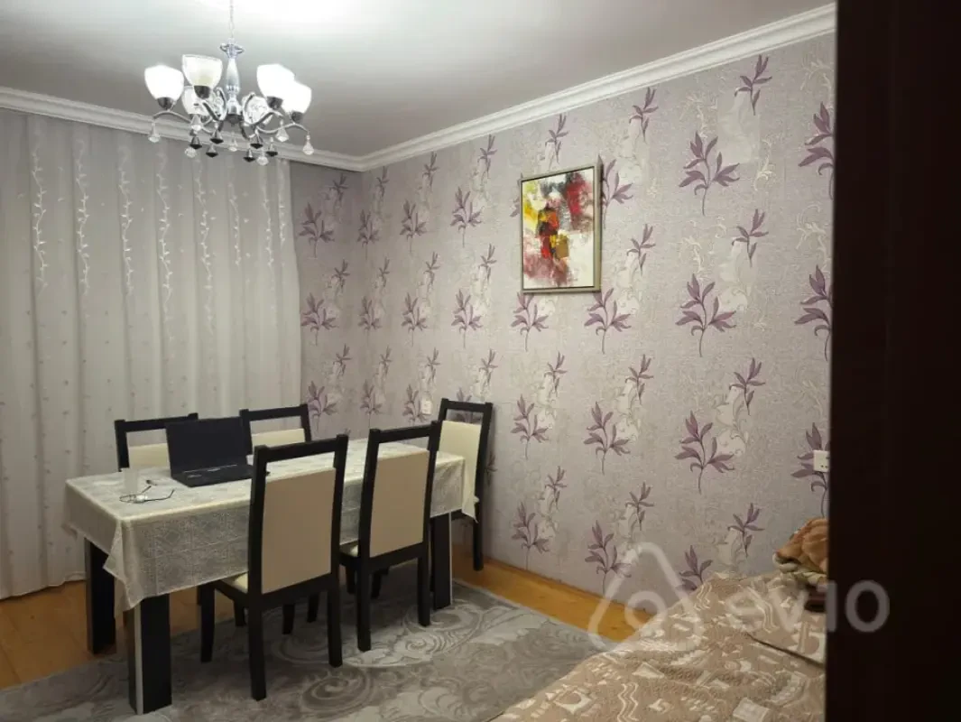 Kirayə verilir 2 otaqlı yeni tikili 70 m²