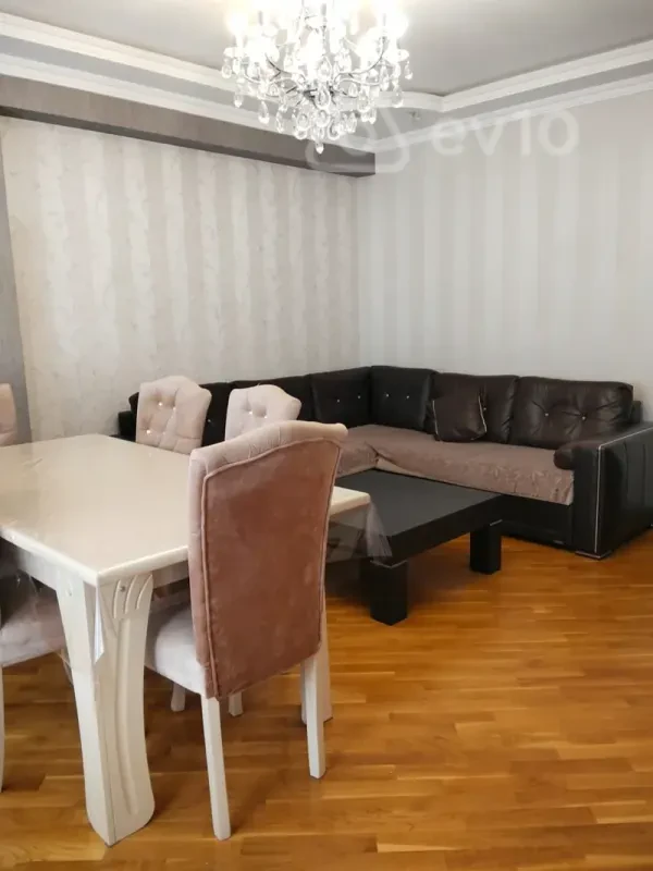 Kirayə verilir 2 otaqlı yeni tikili 75 m²
