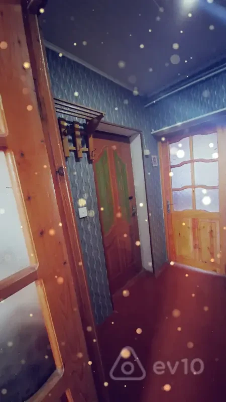 Satılır 2 otaqlı köhnə tikili 49 m²