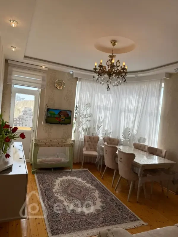 Satılır 3 otaqlı yeni tikili 90 m²