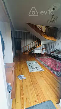 Kirayə verilir 8 otaqlı həyət evi 200 m² — Bakı, Abşeron 8 otaq 200.00 m²