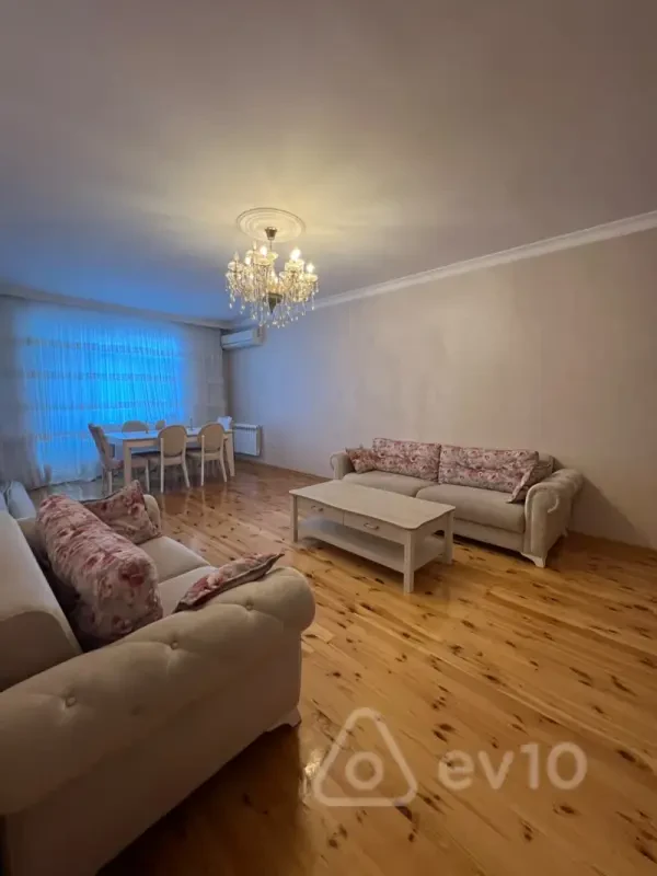 Kirayə verilir 2 otaqlı yeni tikili 85 m²