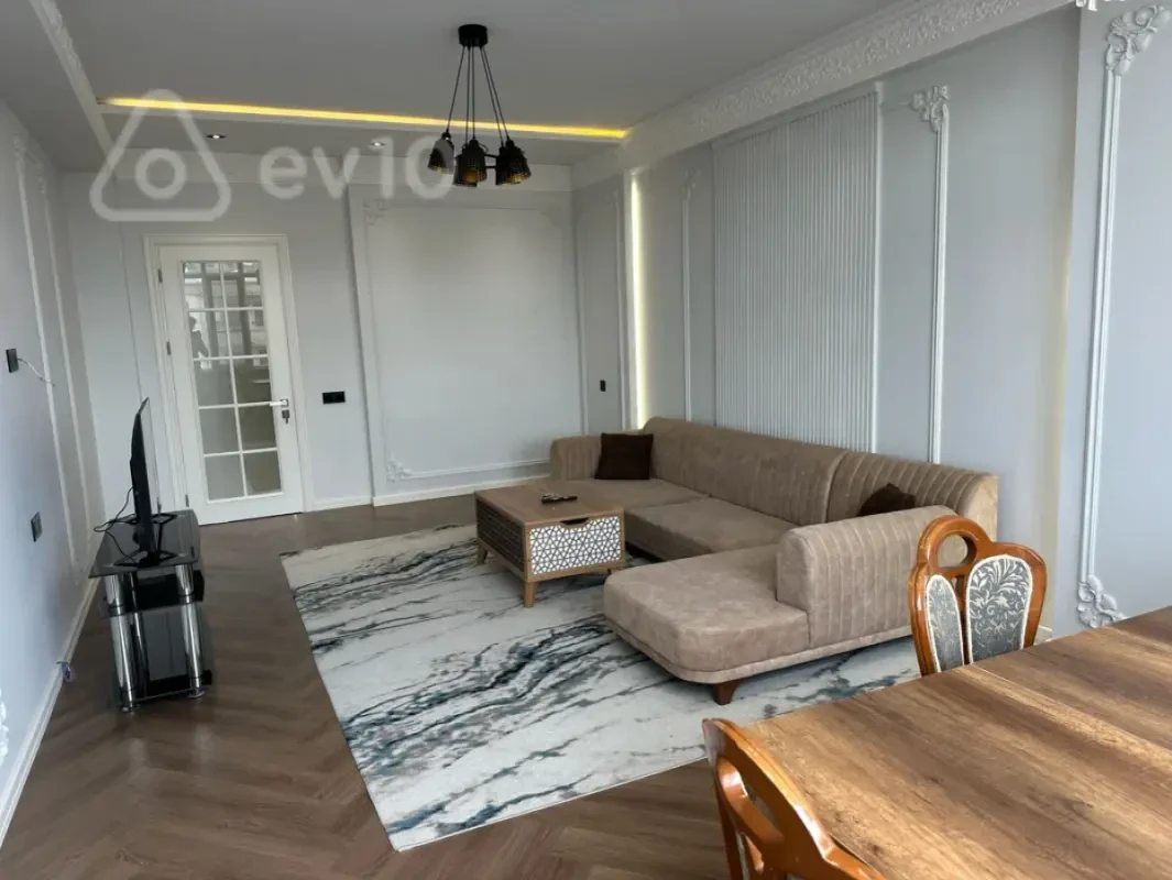 Kirayə verilir 3 otaqlı yeni tikili 120 m²