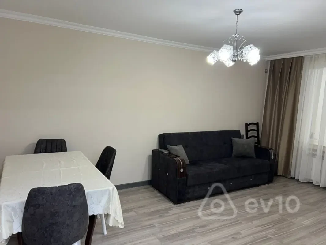 Kirayə verilir 1 otaqlı köhnə tikili 35 m²